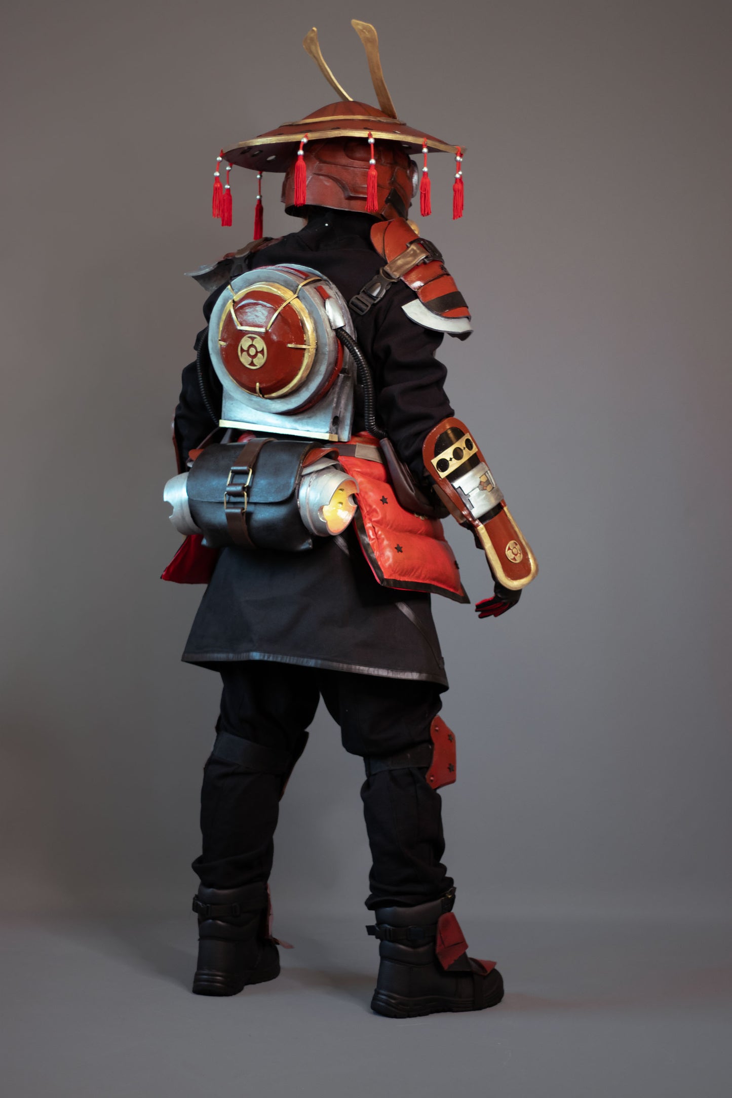 Bloodhound Royal Guard Cosplay form Apex