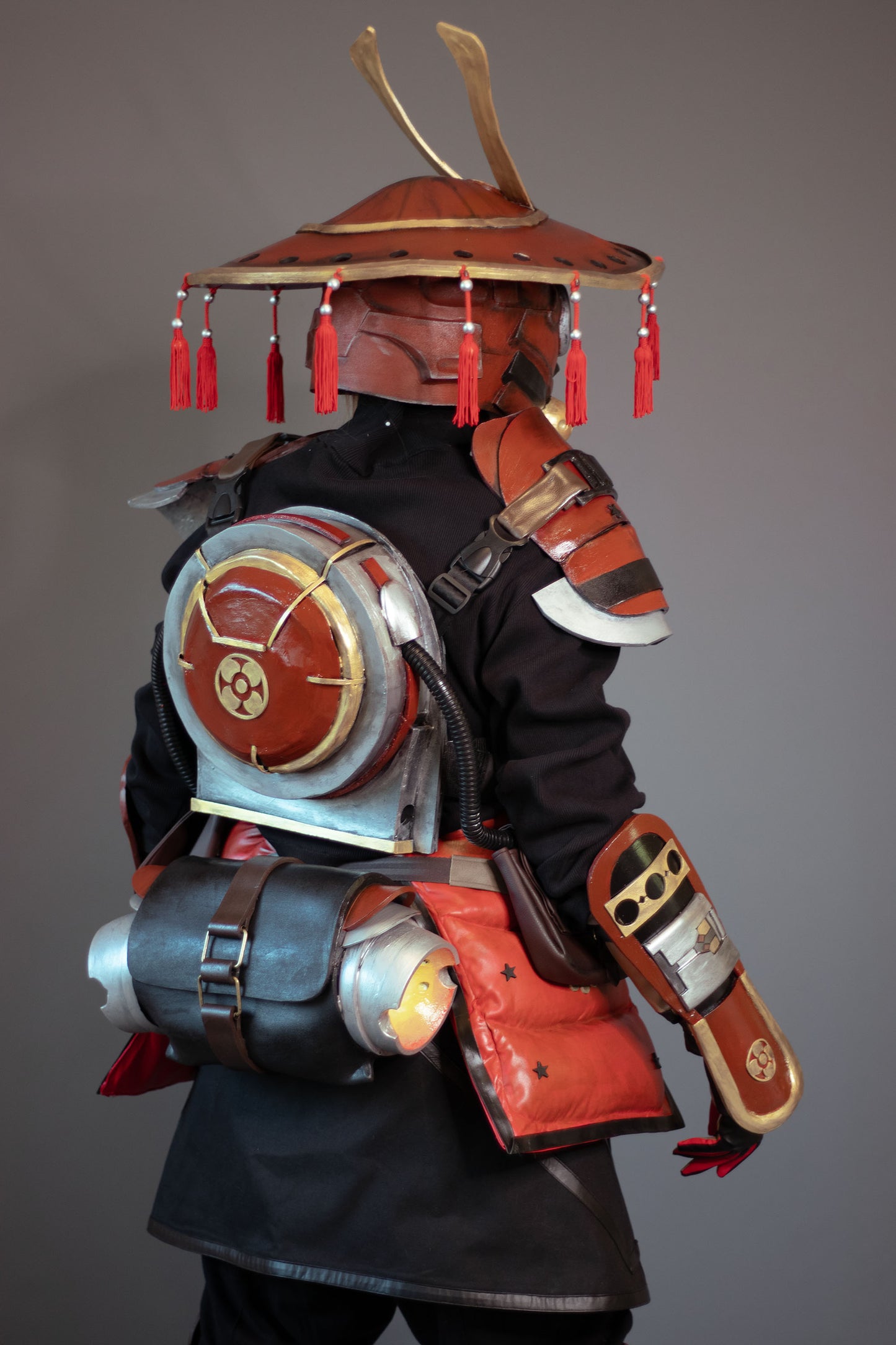 Bloodhound Royal Guard Cosplay form Apex