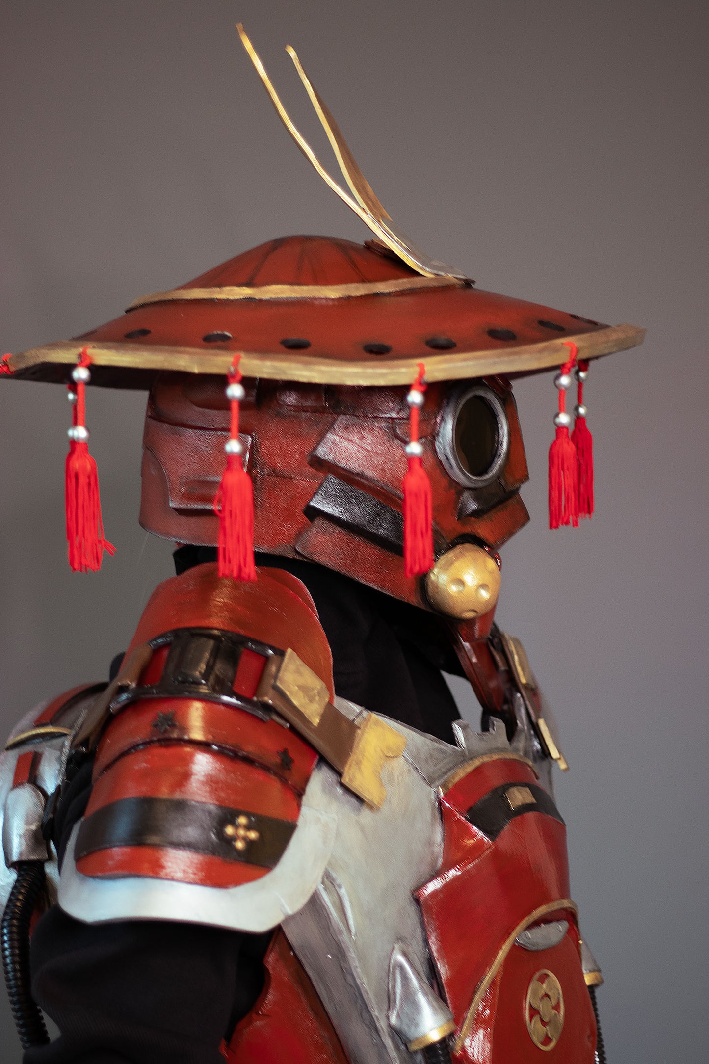 Bloodhound Royal Guard Cosplay form Apex